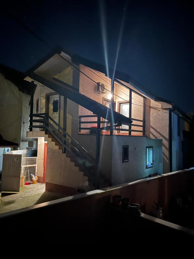 中华楼 - Belgrado Exterior foto